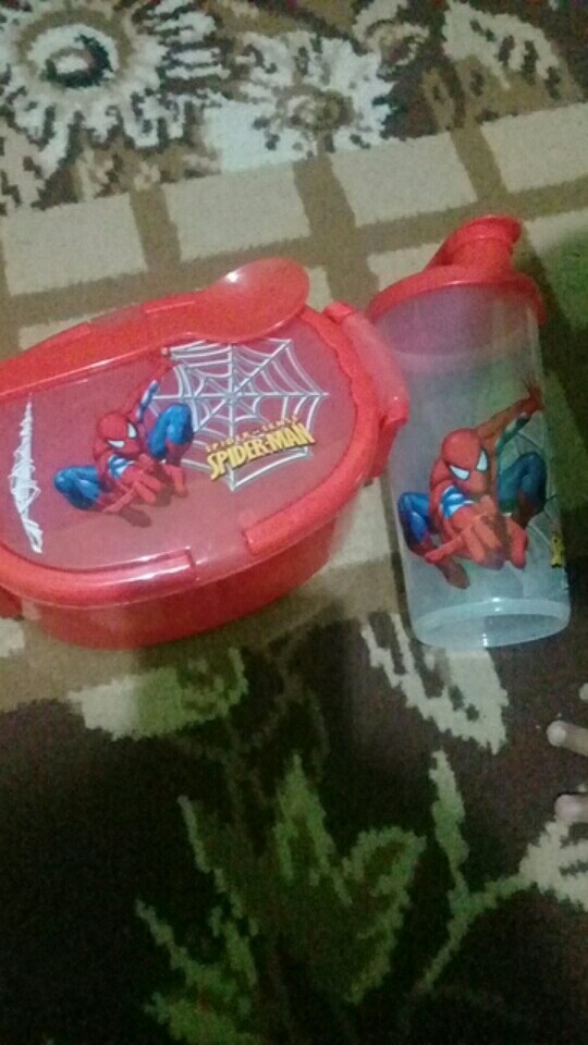 Kotak Makan Set Karakter Tanggung