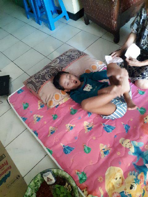 Bantal Guling Boneka Karakter Avidah