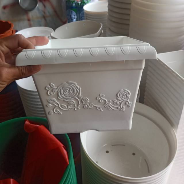 POT SHALLOM KOTAK 25CM - pas bunga