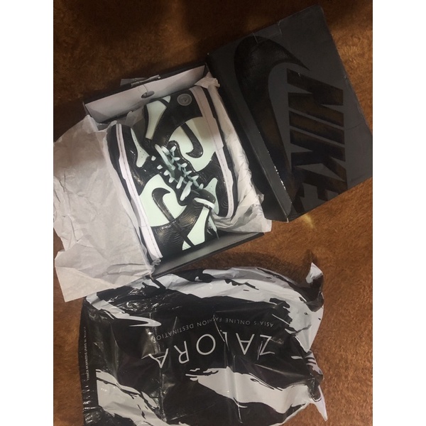 nike dunk high barely green