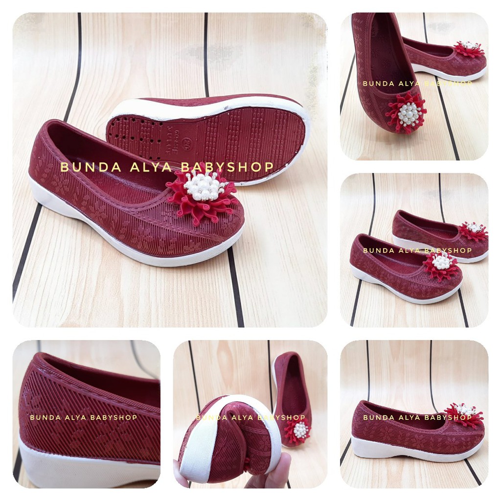 Sepatu Anak Perempuan Usia 6 Bulan 1 Tahun Size 20 - 21 Lentur - Sepatu Anak Cewek Slip On Karet Anti Licin Marun