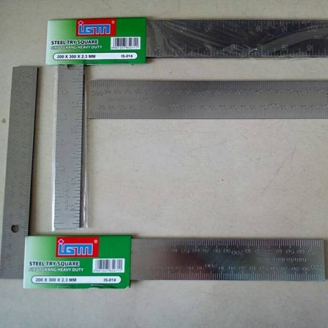 

penggaris siku tukang kayu 200 x 300 mm/ alat garis ukur