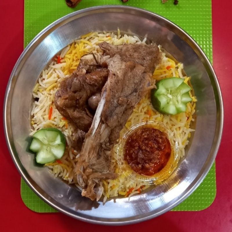 

Paket Nasi Kebuli Kambing