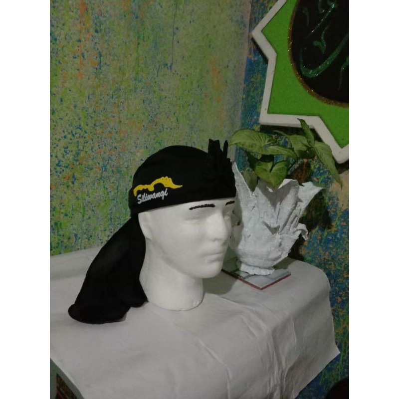 Blangkon hitam Motif Siliwangi/Udeng Siliwangi/Iket Sunda Siliwangi-Dasa'a Collection.