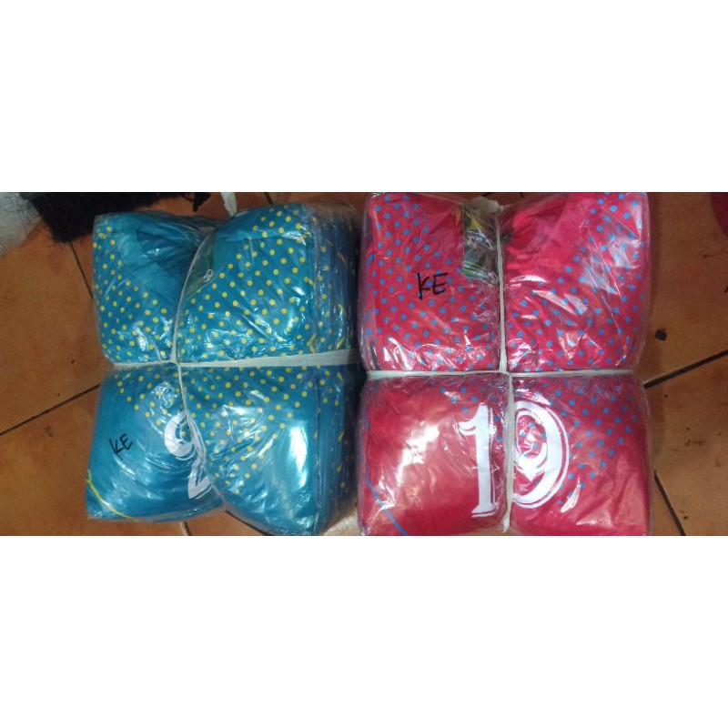 Kaos Team Bola Set Isi 18 Stel