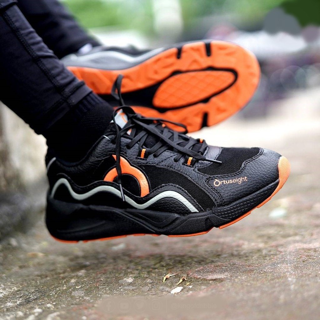 Ortuseight wavez black sneakers sepatu running