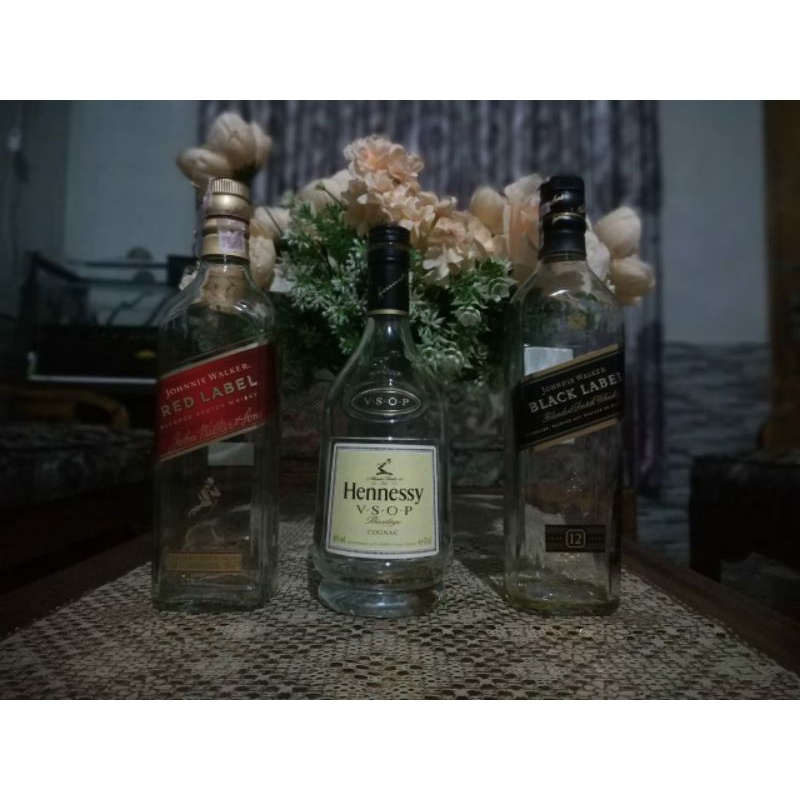 Macam Macam Botol Bekas Minuman Keras / Botol Kaca / Beling Unik Untuk Hiasan