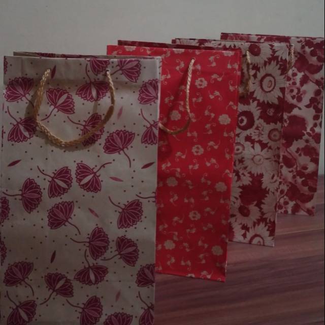 

Paper bag sedang motif