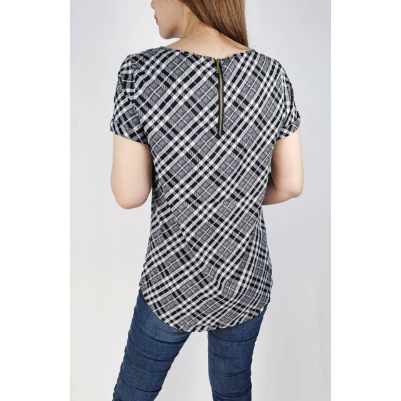 Express geo zipper blouse