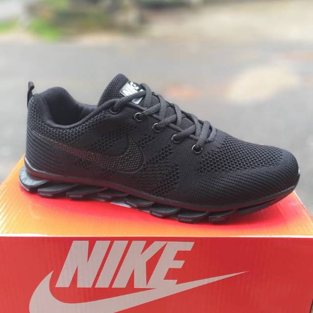 NIKE  APPAREAL IMPORT Vietnam