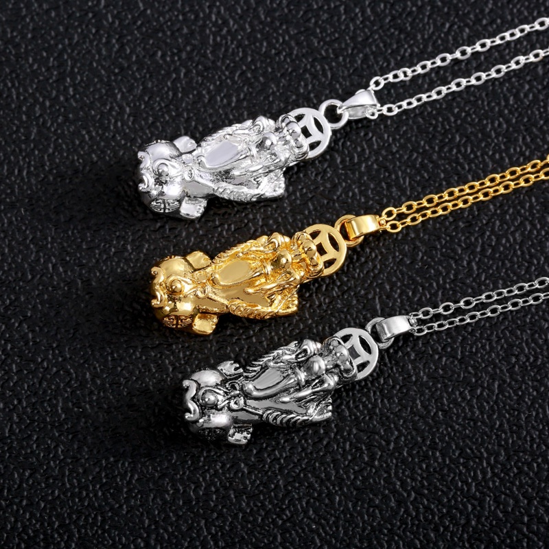 Kalung Liontin Pixiu Keberuntungan Bahan Stainless Steel Warna Emas Gaya Vintage