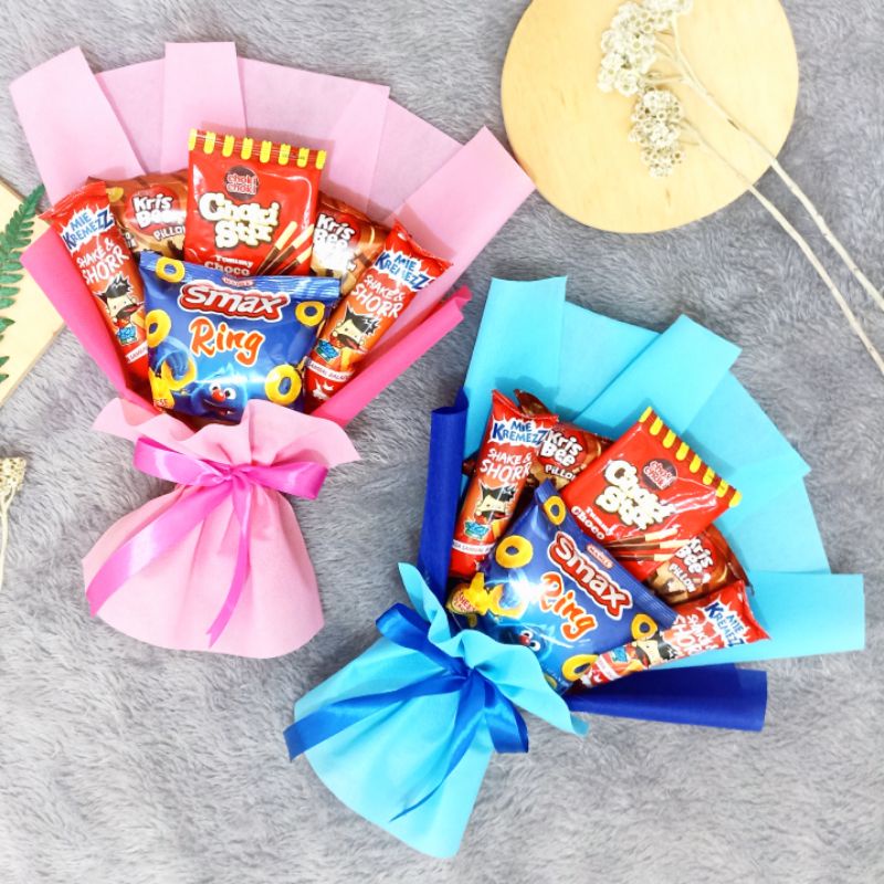 

buket murah Bouquet hadiah/ ulang tahun/ wisuda / anniversary