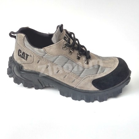 Sepatu Sapeti Pria Ujung Besi Safety Shoes Outdoor Warna Abu  Size 39-44 Stock dijamin Ready