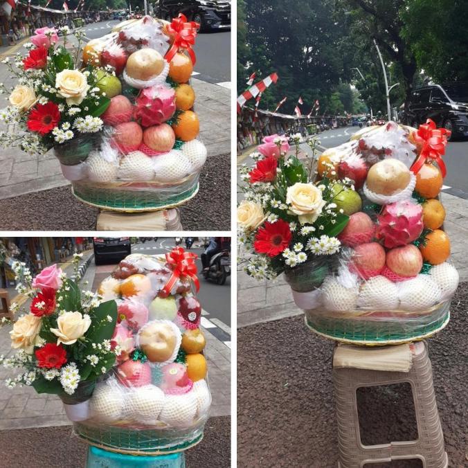 

Parcel Buah+Bunga Mawar Biscoxshop