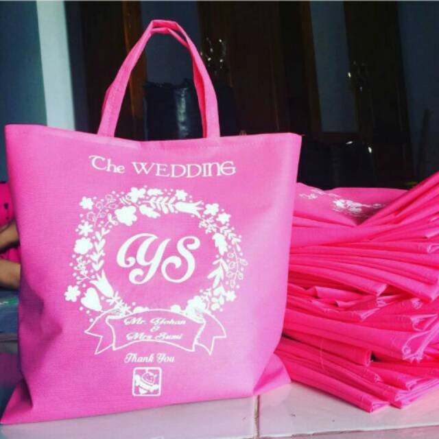 Tas wedding/ Tas seminar / Tas wisuda /Viebeeshop(Flat 30x30 TANPA PACKING)