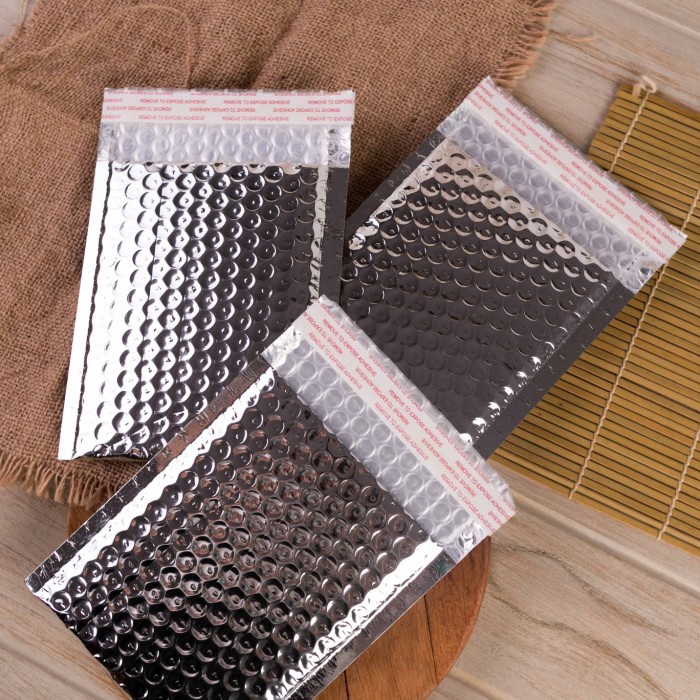 

Menyurat-Surat- Bubble Wrap Envelope Packaging Amplop Plastik Pengiriman Barang 18*14 -Surat-