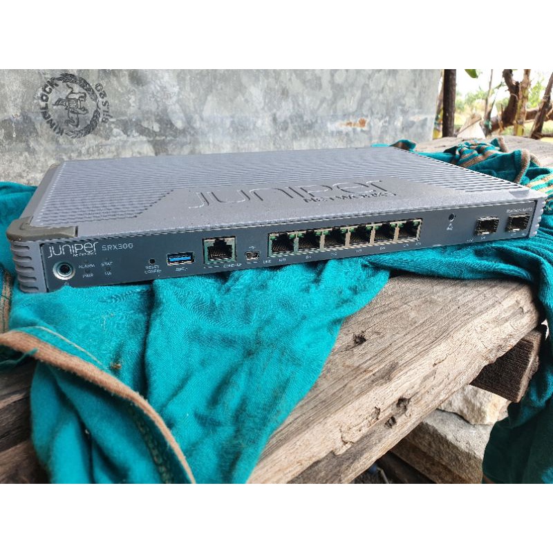 Juniper srx300