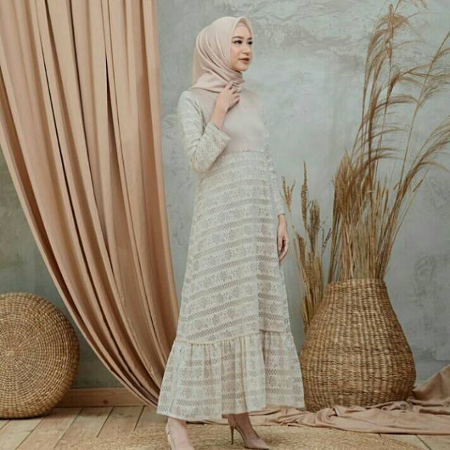 Cathline Dress in cream L Gonegani