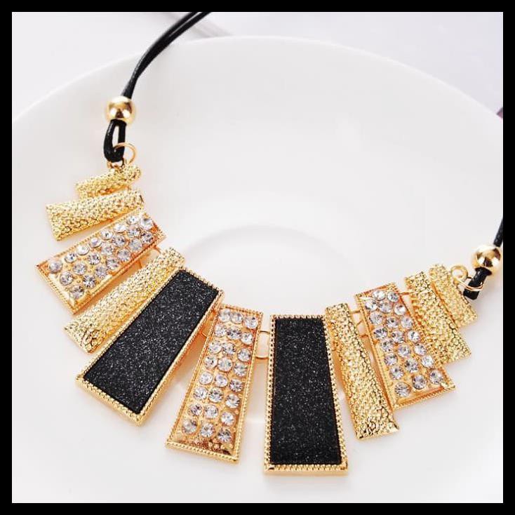 Terbaru Termurah Terlaris Gothic Diamante Kalung Wanita Hollow Women Lady Necklace Jewelry Sj01