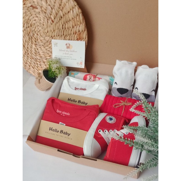 Baby Hampers 3/ Kado Lahiran/ Kado Bayi-H3-Merah Putih