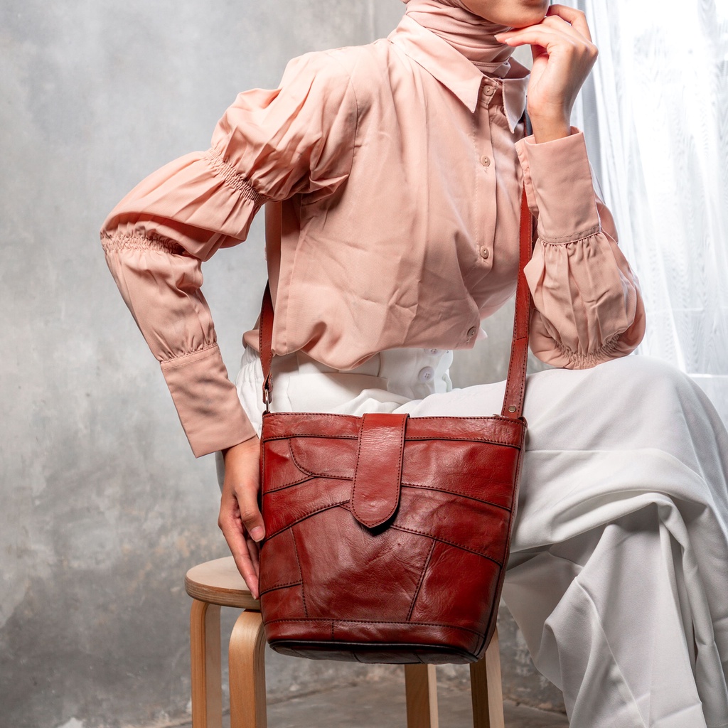Tas Selempang Kulit Asli PERCA L - Kenes Leather