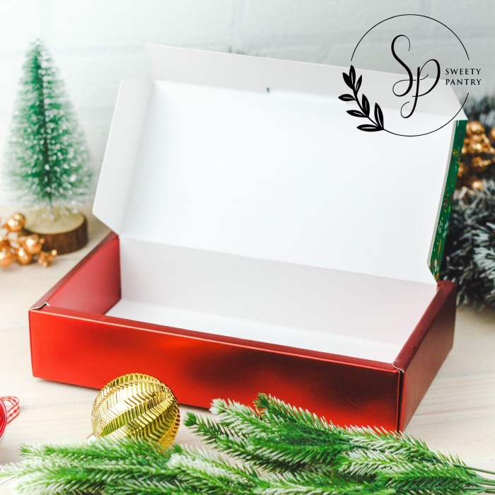 

Mushroom - Box Kue / Molen / Box Toples Natal / Kotak Kue Kering Natal 072