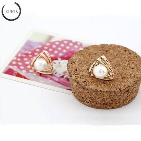 [Bayar Di Tempat] Mutiara Korea Pendant Stud Earrings Anting J909