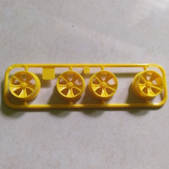 Tamiya Velg Medium A Spoke (kuning)