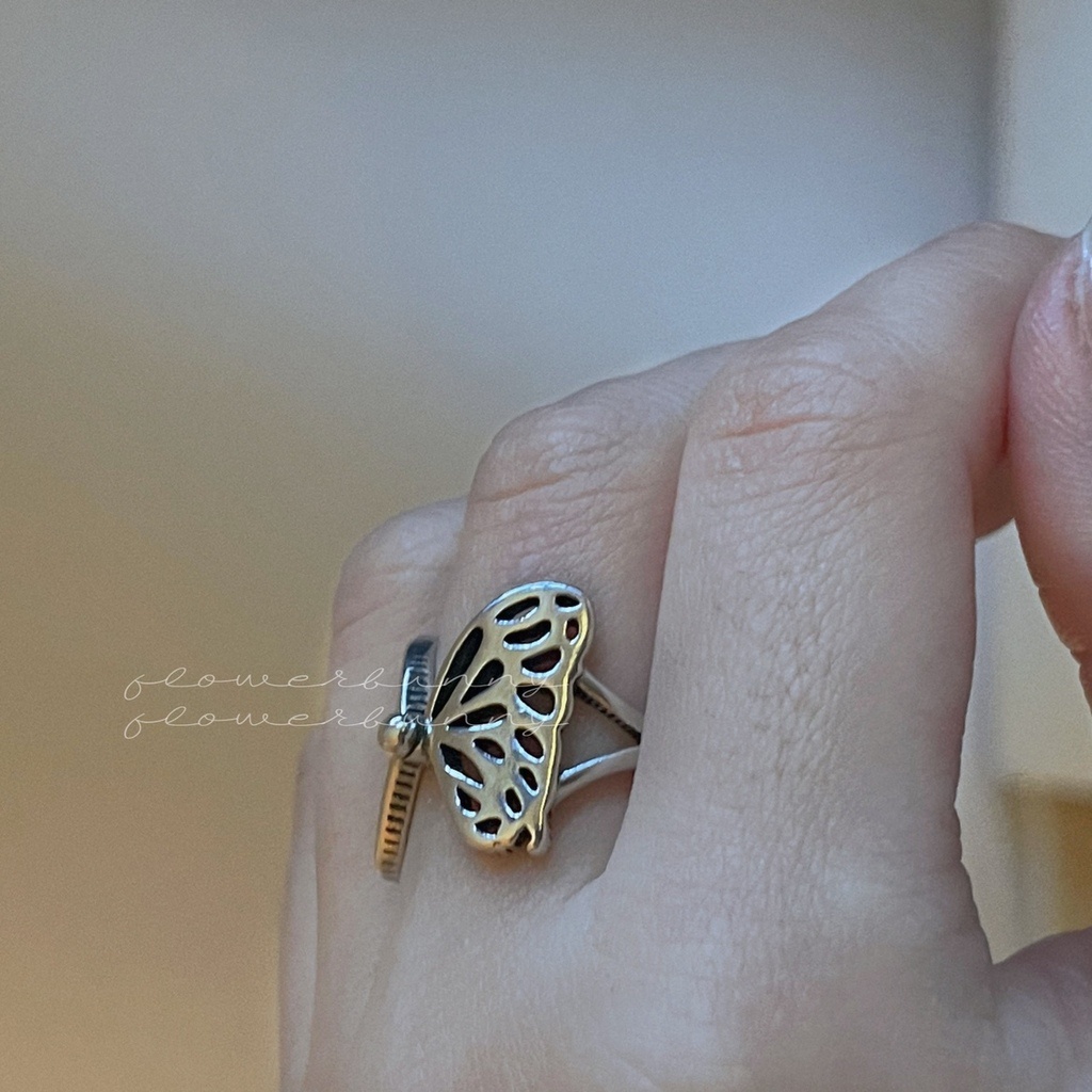 Cincin Model hollow out butterfly Gaya Retro Untuk Wanita