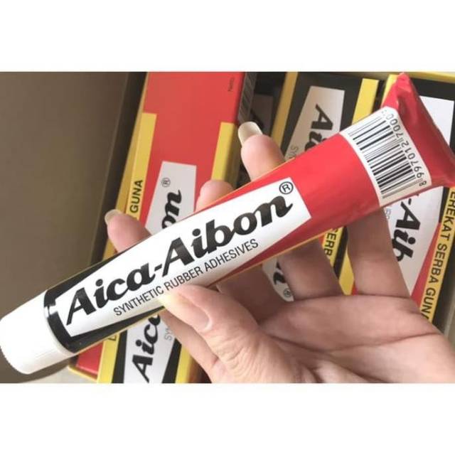 

Lem Aica Aibon Tube 18gr