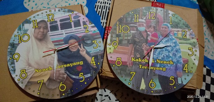 Jam Dinding - Reques Foto