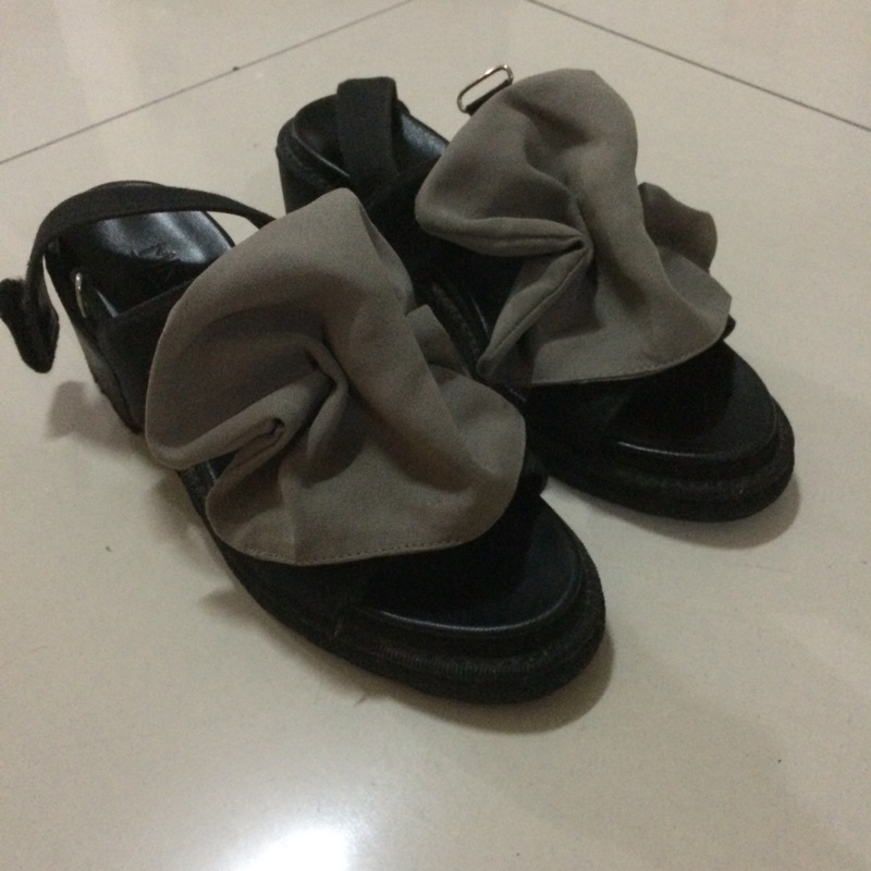 MKS SHOES GREY BOW 39