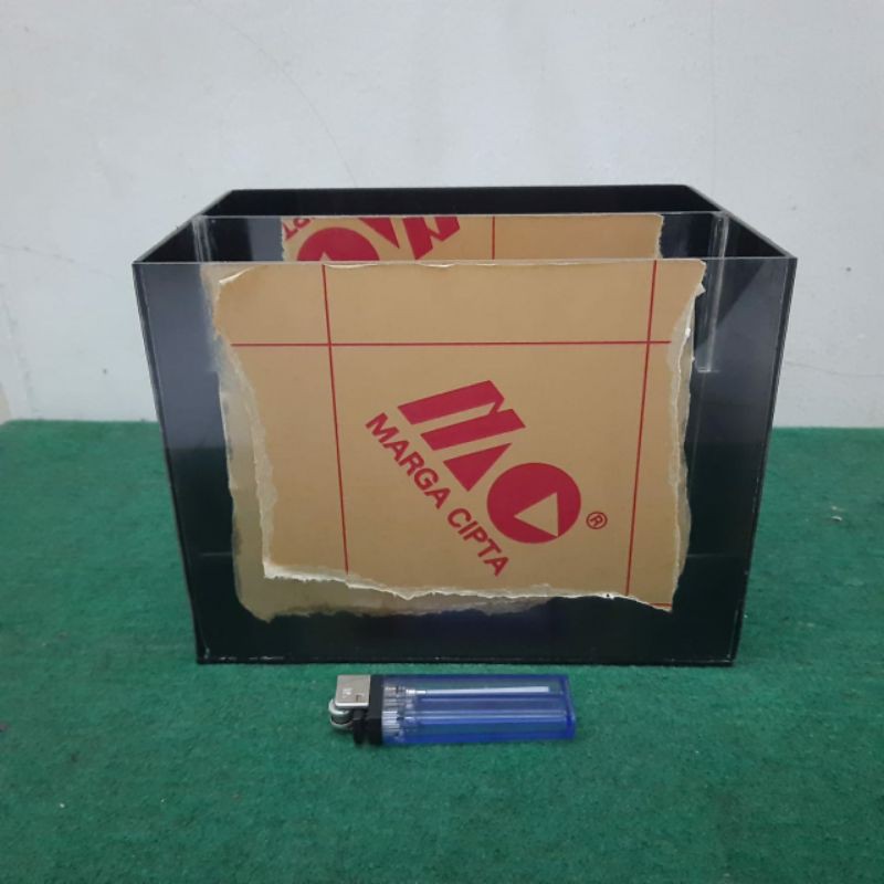 Soliter akrilik / Soliter cupang / Soliter sekat Ukuran 20 x 13 x 15