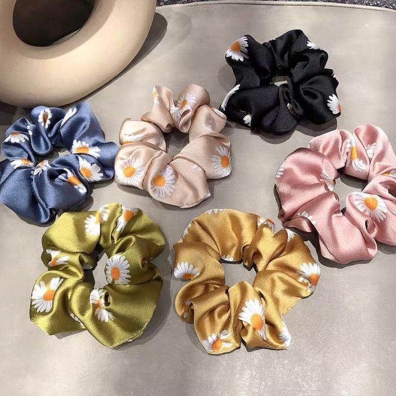 Scrunchies motif kotak" / motif bunga kain renda / motif bunga kain satin
