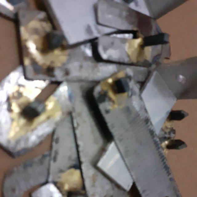 Platina Baja Widia Lancip Dan Tumpul Tinggal Pilih