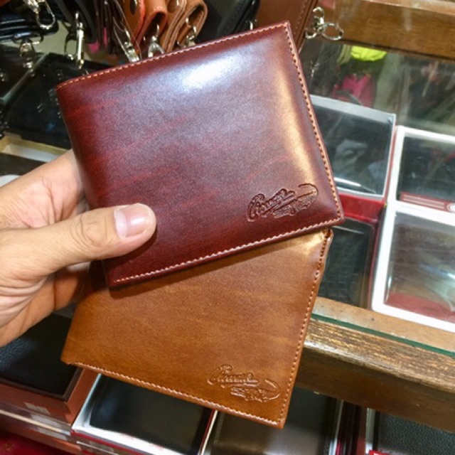 {anton hilmanto} dompet lipat biasa pria bahan kulit sintetis lokal pipa embos #dompet #dompetlipat #dompetpria #dompetcowok #dompetbagus #dompetkeren