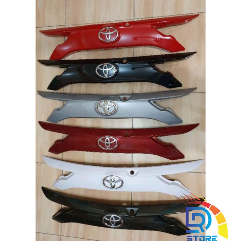 Trunklid Ornamen Bagasi Belakang Toyota All New Rush 2018-2021