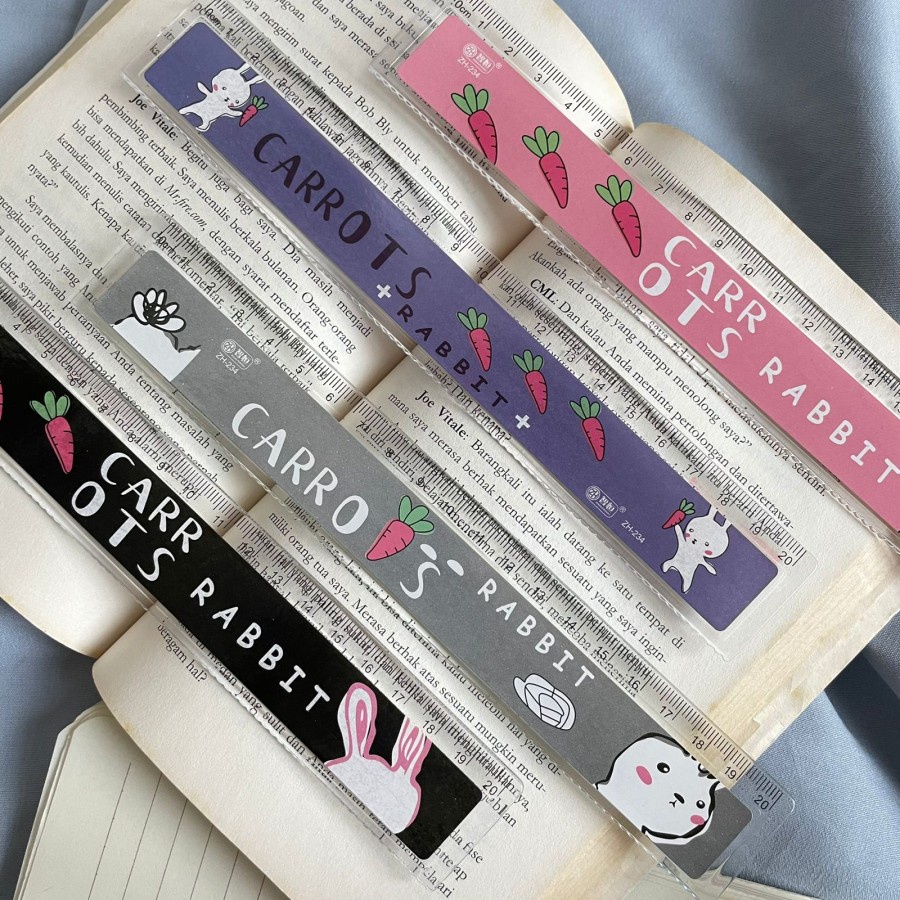 

PENGGARIS CARROTS RABBIT 20 CM SUPER CUTE BAHAN PLASTIK