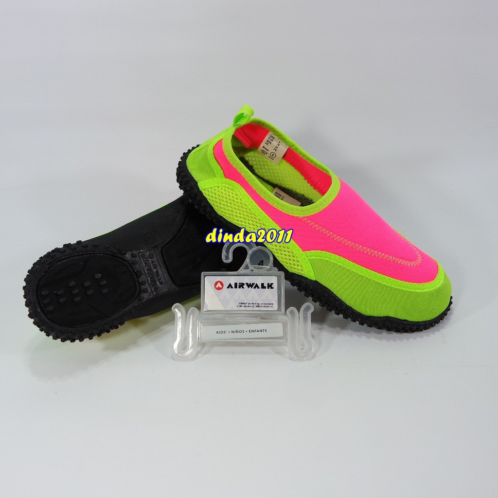 airwalk water sock