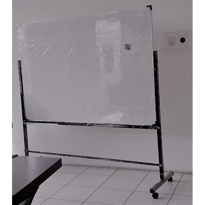 

Whiteboard Magnetik Standing Murah 120 × 180 Cm