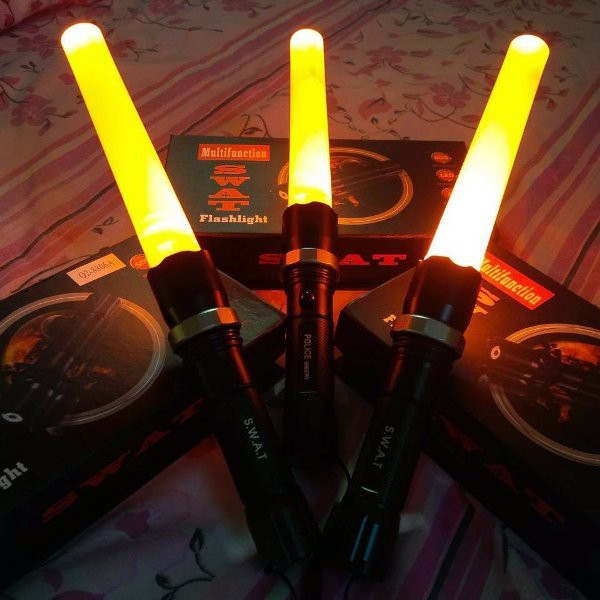 Terlaris Senter Lampu Flaslight SWAT Police 99000w plus sarung senter