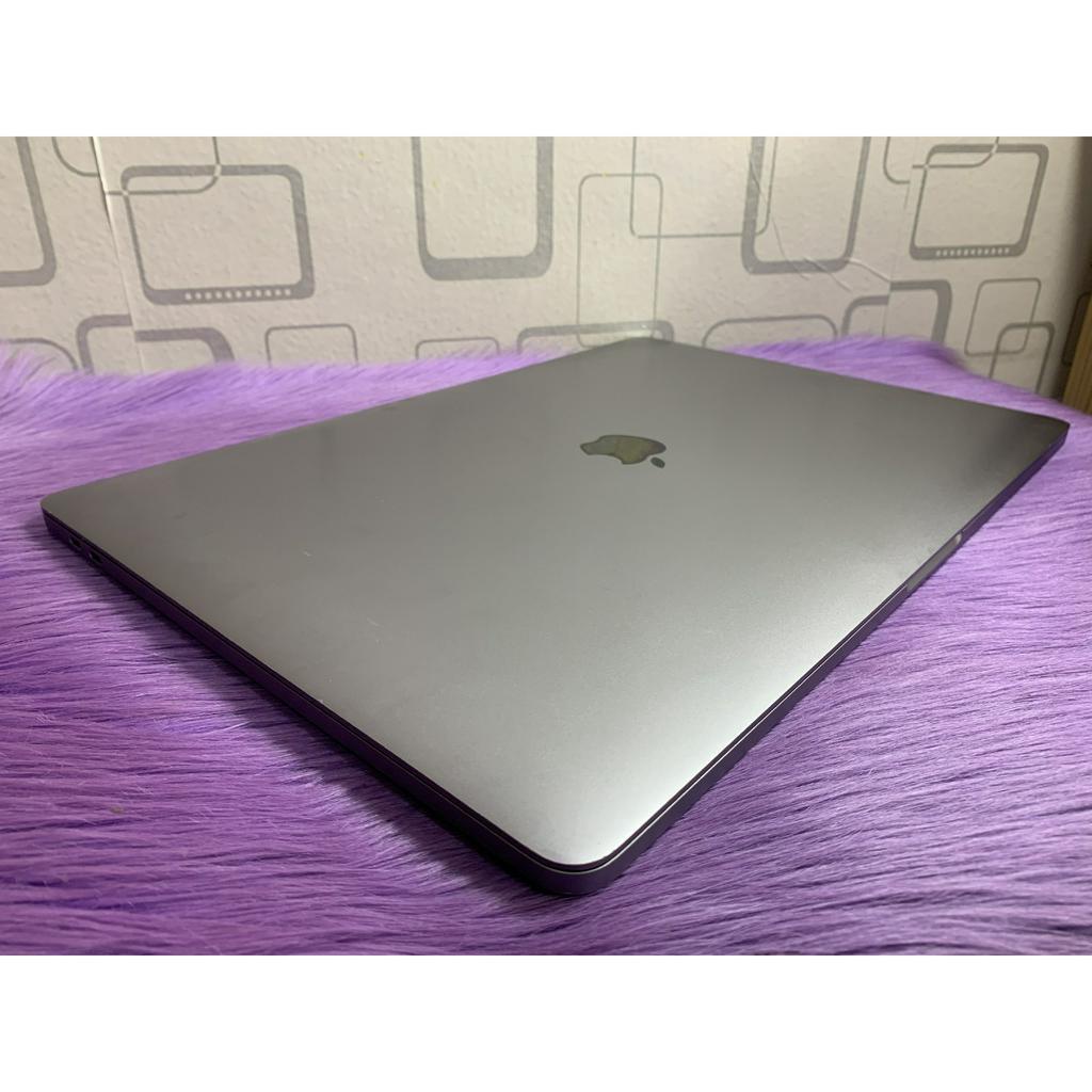 MacBook Pro Retina 2016 i7 15in 16GB 256GB Dual VGA Touchbar