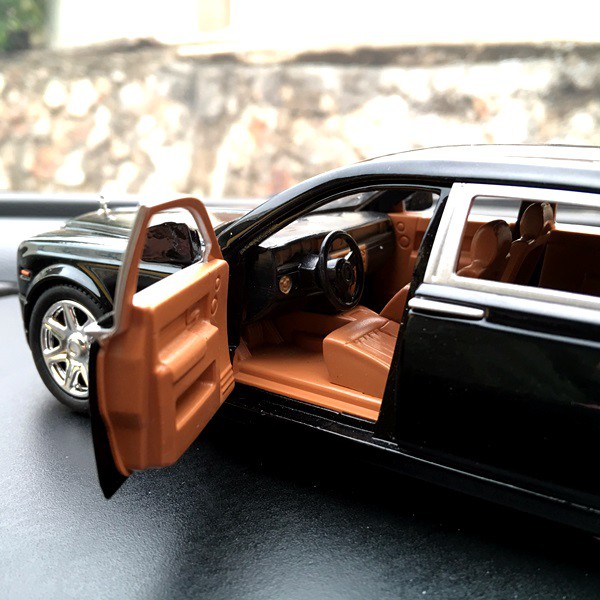 RR Parfume Pewangi Pengharum Mobil Parfum Pajangan Miniatur Mobil ROLLS ROYCE LIMITED EDITION