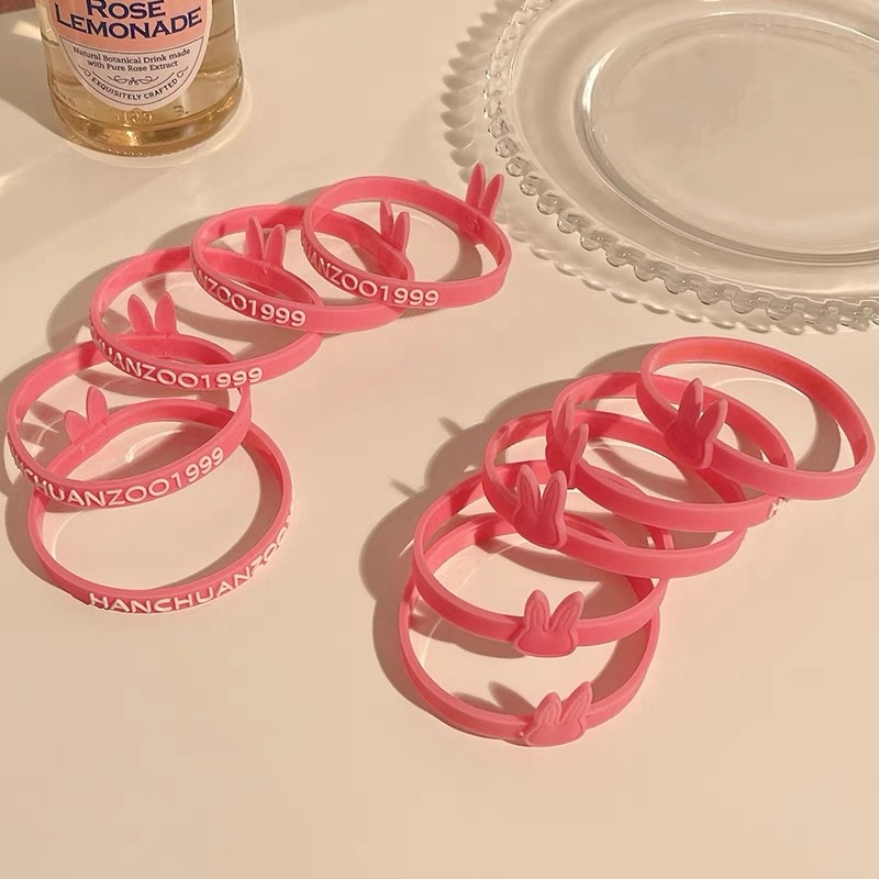 Gelang Bahan Silikon Bentuk Telinga Kelinci Warna Pink Untuk Anak Perempuan