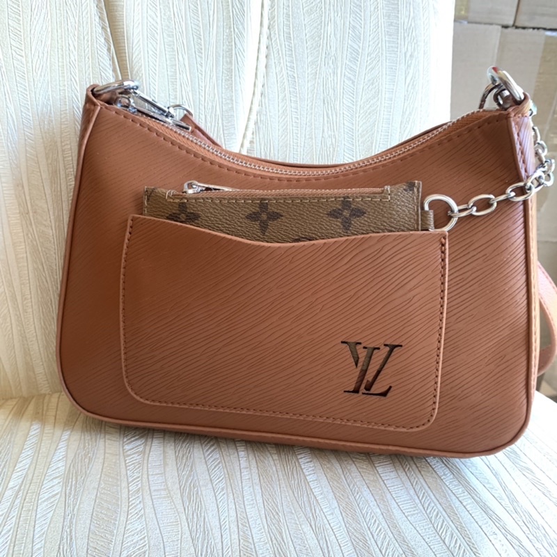 Tas Selempang  Import Wanita / Tas Fashion Wanita / Tas import / Tas Hobo