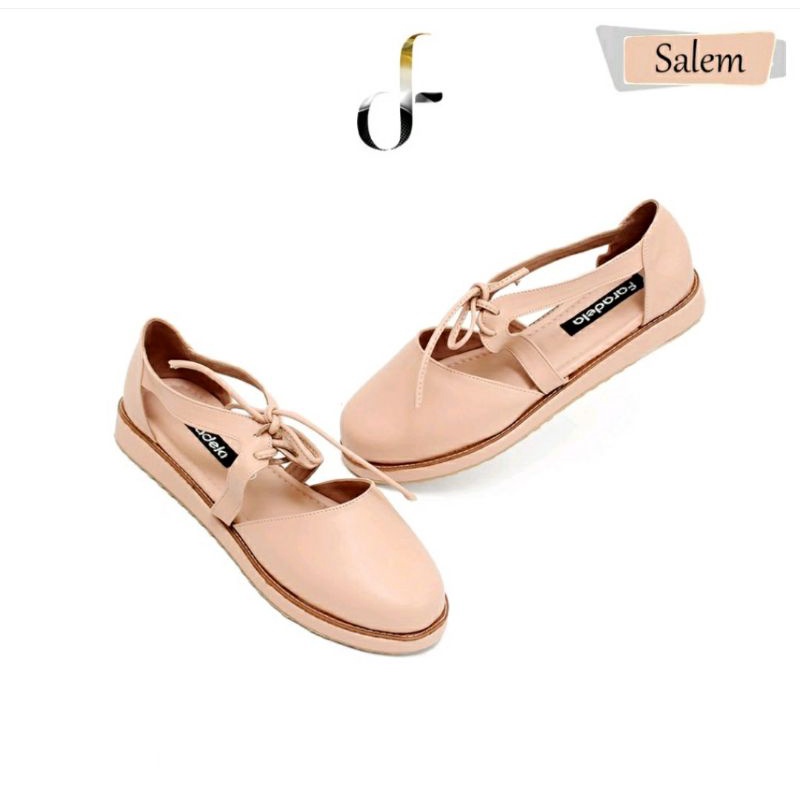 Sepatu Wanita Sneakers Tali (F01-04.2)