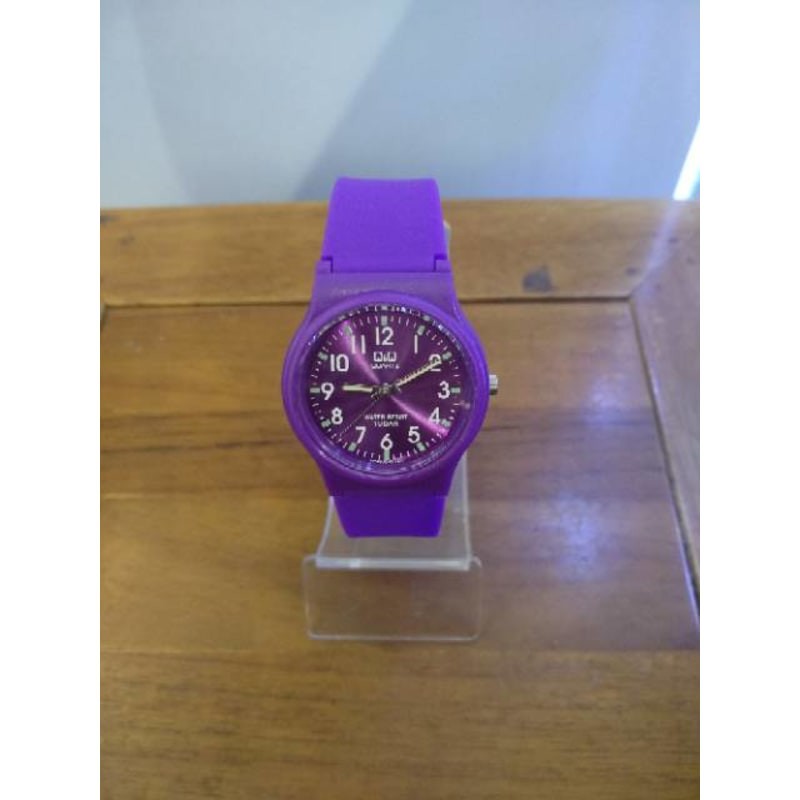 Jam Tangan Wanita Q&amp;Q QnQ QQ VP46 VP46J Mengkilap Analog New Series Water Resist Original