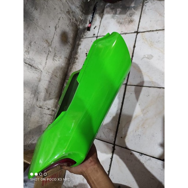 body belakang ninja r