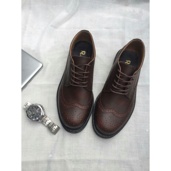 sepatu kulit asli model wingtip