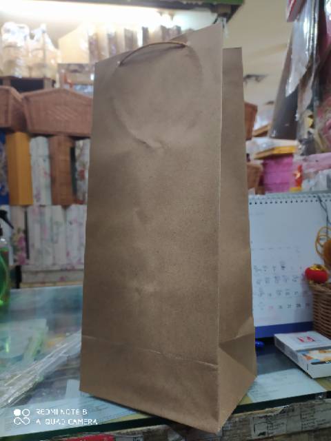 

Paper bag botol polos coklat isi 12pcs terlaris dan murah